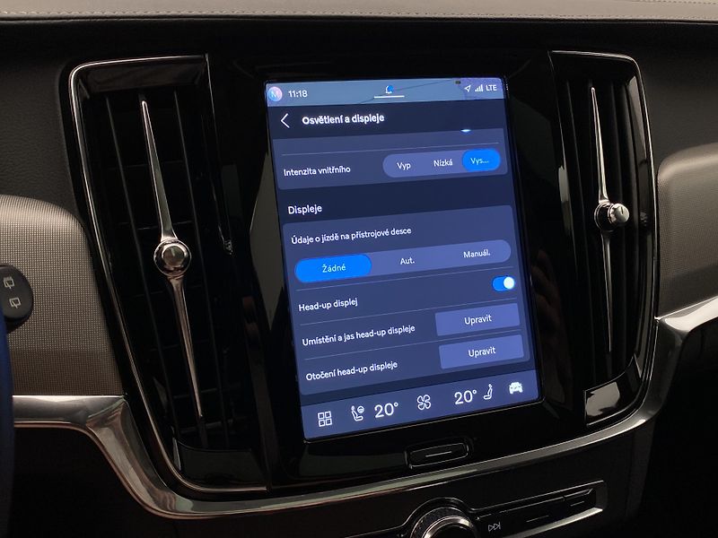 Volvo V90 T6 AWD RECHARGE DARK PLUS AUT - fotka 55 z 62