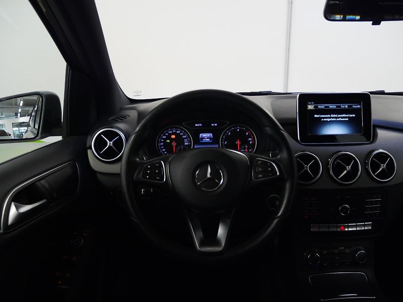 Mercedes-Benz Třídy B - fotka 19 z 27