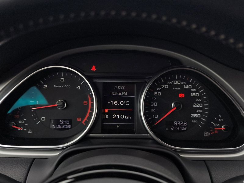 Audi Q7 (2015) S-line Quattro 3.0 TDI 180kW, - fotka 17 z 30