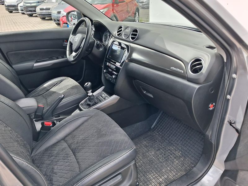 Suzuki Vitara 1,4 BoosterJet Elegance Allgri - fotka 20 z 27