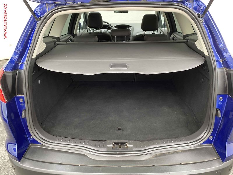 Ford Focus (2017) 1.5 TDCI, AT, navi, xenon - fotka 7 z 18
