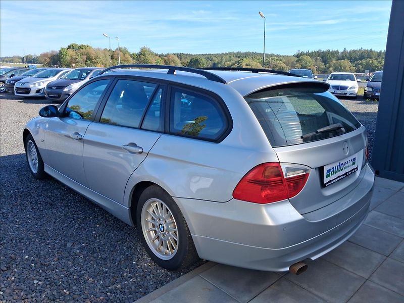 BMW Řada 3 2,0 390L - fotka 5 z 13