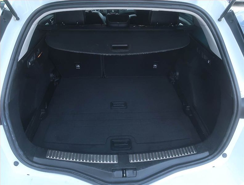 Renault Mégane (2018) 1.5 dCi, Navi, Tempomat - fotka 14 z 15