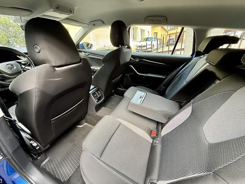 Škoda Octavia (2023) 2,0TDi 85kW Koup.ČR,1.majitel - fotka 9 z 15