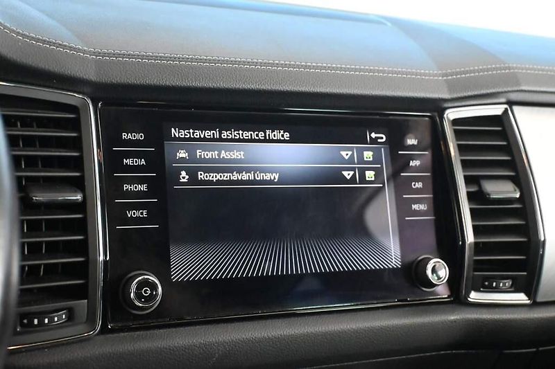 Škoda Kodiaq (2023) 2.0 4x4 LED DSG VIRTUAL Kamera - fotka 17 z 31