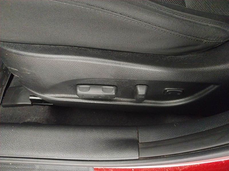 Hyundai i40 (2015) 1.7 CRDi, Serv.kniha, Tempomat - fotka 16 z 20