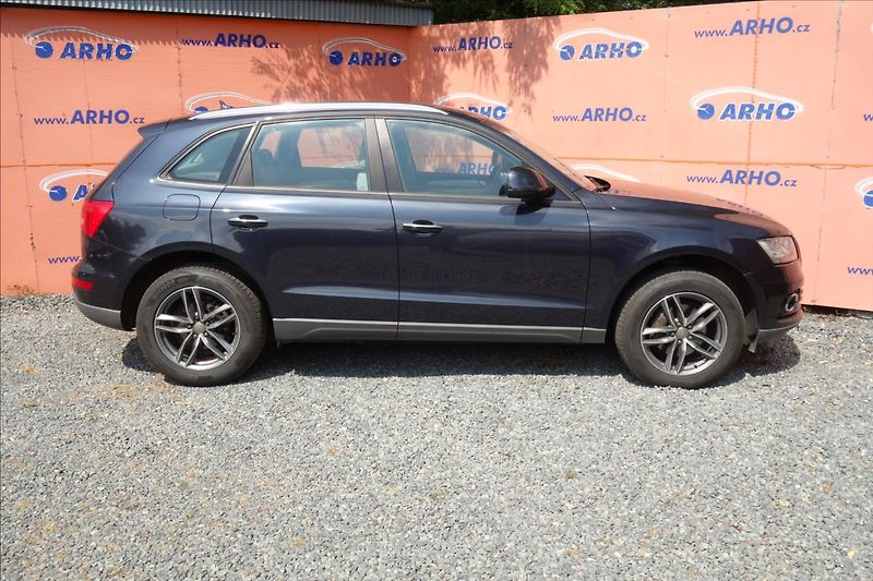 Audi Q5 2,0 TDi 120KW,S-TRONIC,QATTRO. - fotka 8 z 36