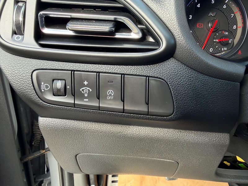 Hyundai i30 T-GDI 280 N Performance - fotka 32 z 36
