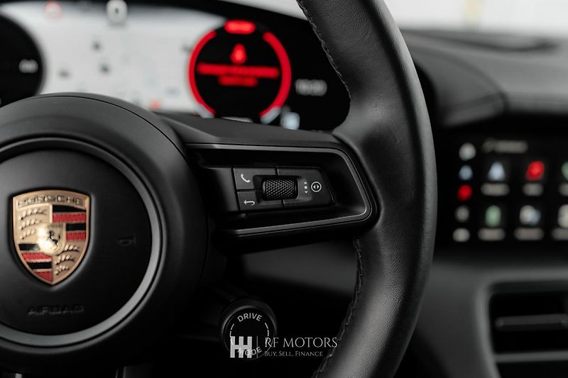 Porsche Taycan (2024) 320kW - fotka 42 z 50