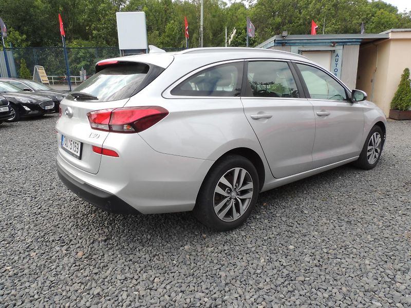Hyundai i30 (2019) Combi 1.6CRDi,100kw,automat,ČR - fotka 5 z 49