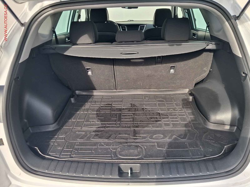 Hyundai Tucson (2018) 1.7 CRDi, ČR, AC, navi - fotka 7 z 19