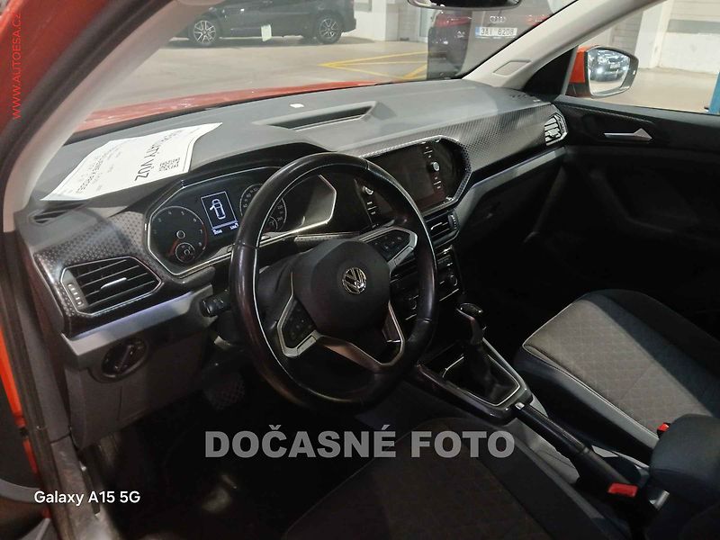 Volkswagen T-Cross (2020) 1.5TSI, 1.maj,ČR, DSG, navi - fotka 3 z 3