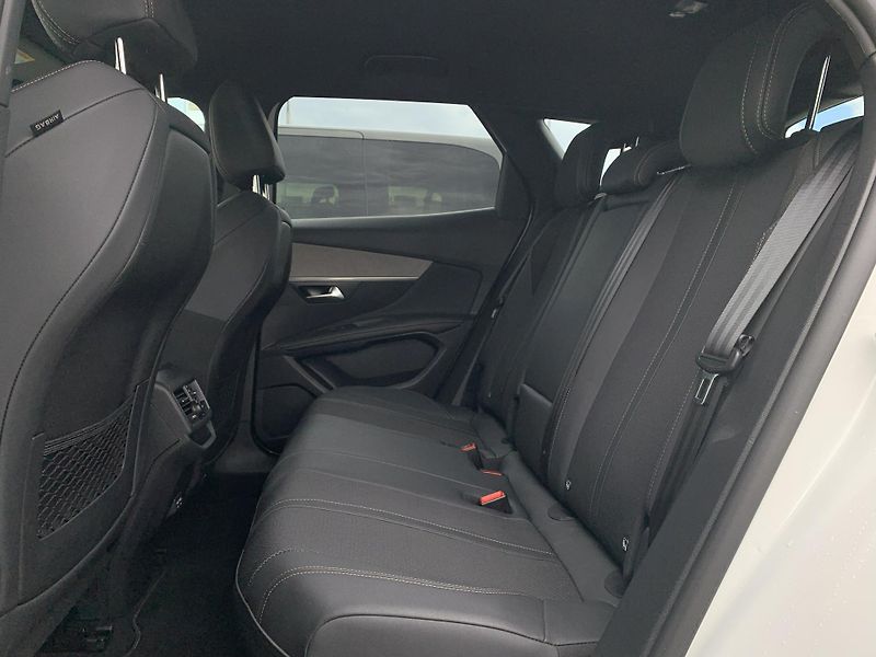 Peugeot 3008 GT 1.5 BlueHDi 96kW AT8 - fotka 6 z 29
