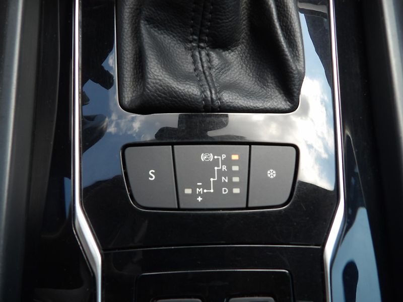 Peugeot 508 (2015) SW RXH 2,0 HDi 180 EAT6 - fotka 35 z 47