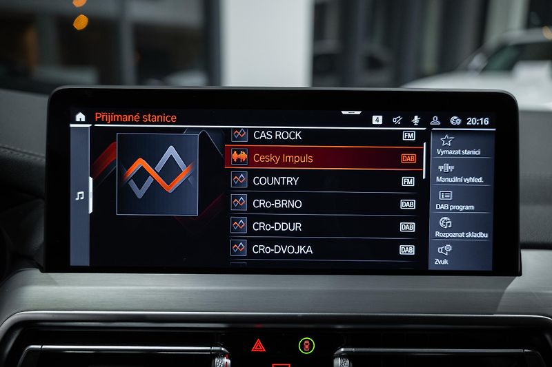 BMW X4 (2023) M40D 4x4 LASER NEZAVISLÉ TAŽNÉ - fotka 31 z 42