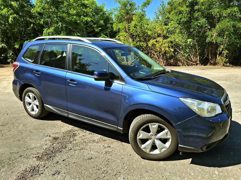 Subaru Forester 2.0 4x4 FACELIT  Rezervace  - fotka 3 z 46
