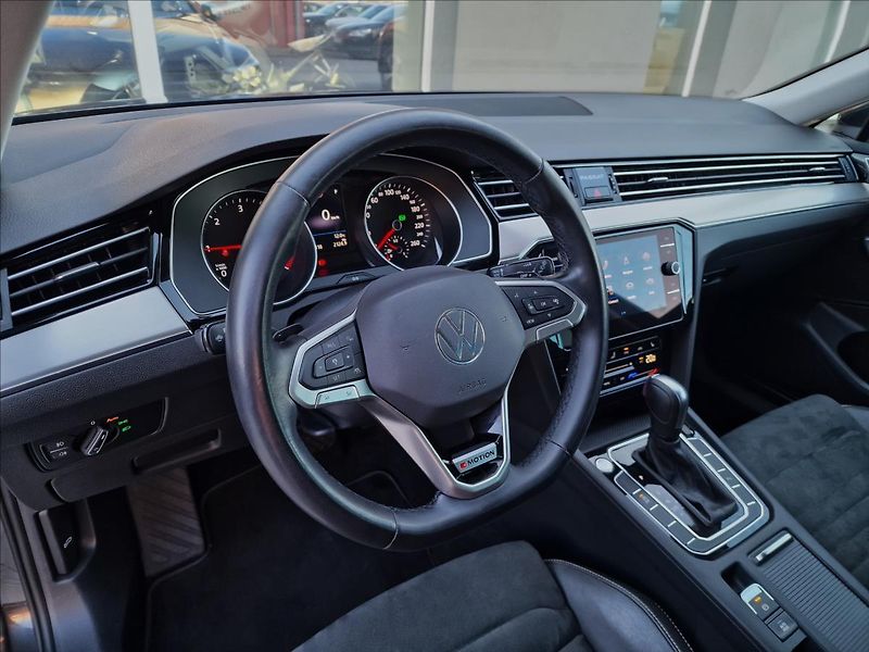 Volkswagen Passat 2.0TDI 147kW 4MOTION DSG Eleg - fotka 20 z 50
