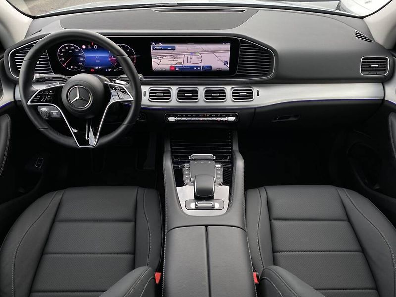 Mercedes-Benz GLE (2025) 300 d 4MATIC - fotka 12 z 29