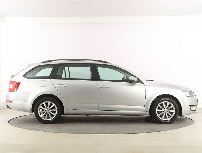 Škoda Octavia (2017) Ambition Plus 1.6 TDI - fotka 6 z 17