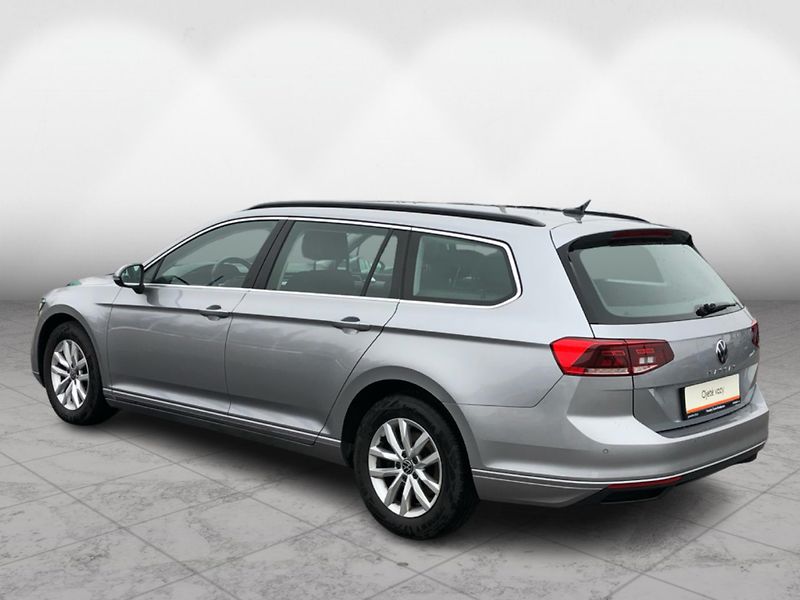 Volkswagen Passat 2.0 TDi DSG 7st. BUSINESS - fotka 7 z 30