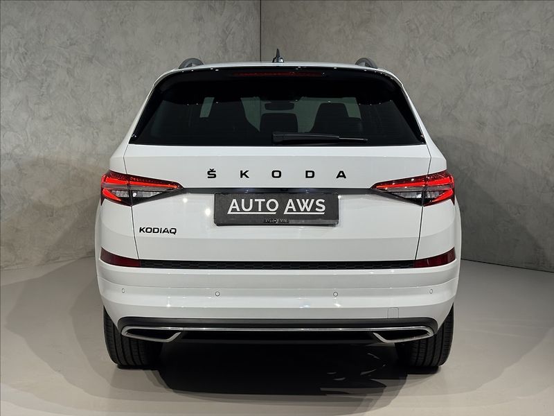 Škoda Kodiaq 2,0 TDi  DSG Sportline Virtual - fotka 9 z 50