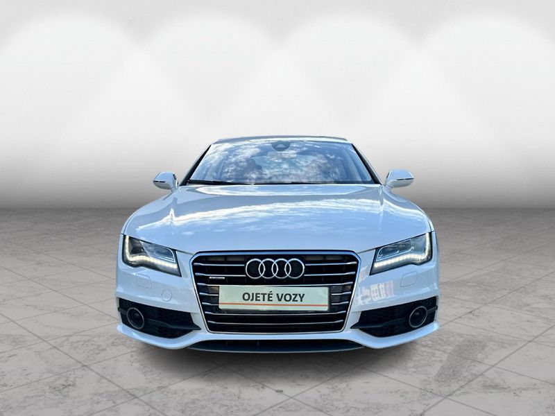 Audi A7 3.0Bitdi S-line  230kw Quattro - fotka 2 z 30
