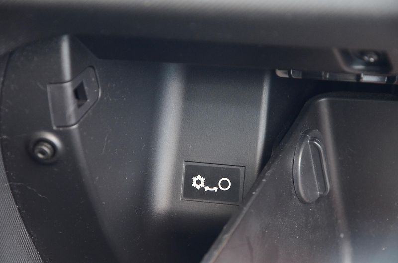 Kia Ceed (2008) 1.4i 80kW / ČR / LPG - fotka 23 z 29