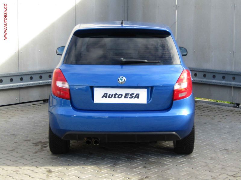 Škoda Fabia (2011) 1.4 TSi, 1.maj, RS, servis - fotka 5 z 19