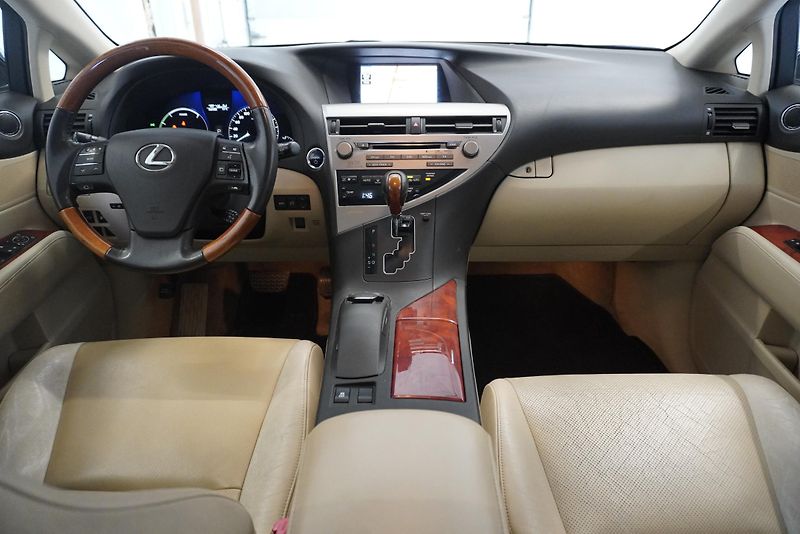 Lexus RX 450h 3,5I V6 E-FOUR AUT. - fotka 23 z 30
