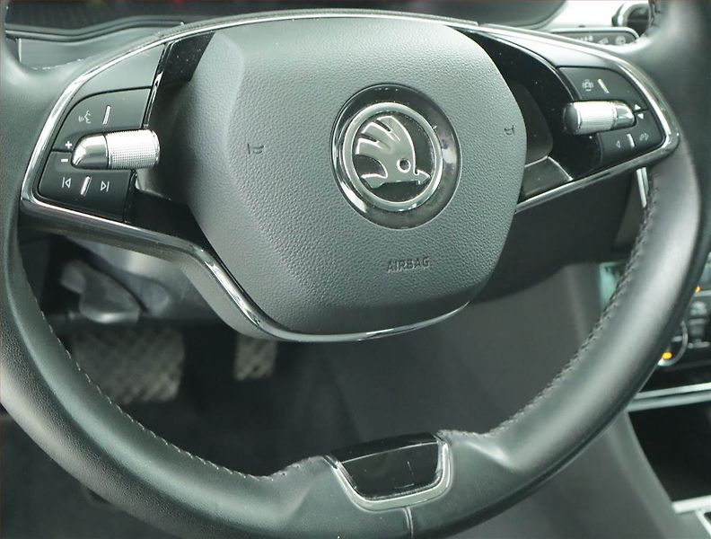 Škoda Superb (2022) 2.0 TDI - fotka 17 z 20