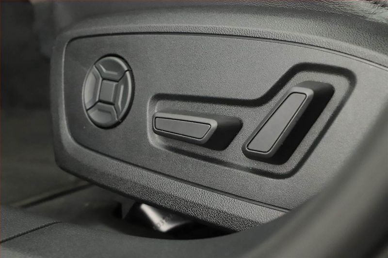 Audi A6 (2020) 50 TDI - fotka 28 z 28