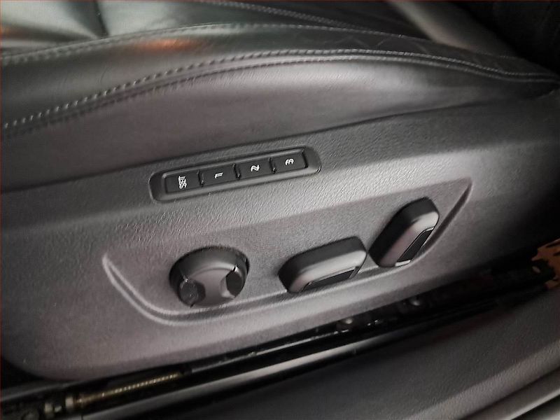 Škoda Superb (2016) Style 2.0 TDI, Automat, Kůže - fotka 17 z 20