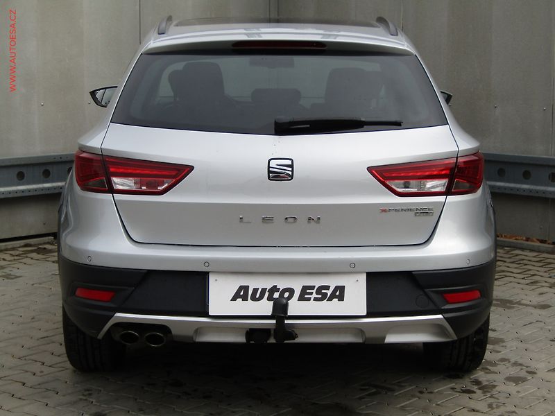 Seat Leon (2015) 2.0 TDi 4x4, X-Perience, DSG - fotka 5 z 20