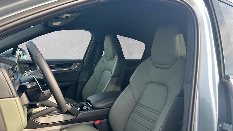 Porsche Cayenne S E-Hybrid Coupé - fotka 16 z 30