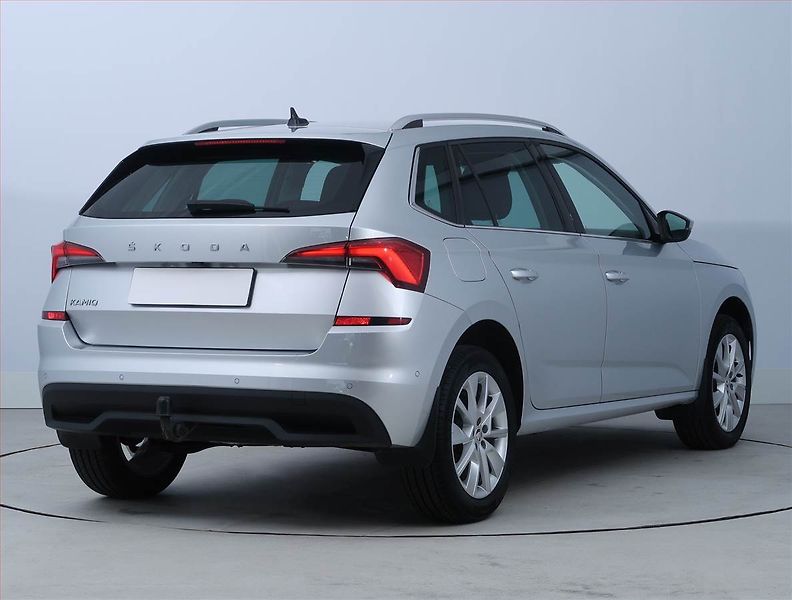 Škoda Kamiq (2021) Style 1.0 TSI - fotka 5 z 19