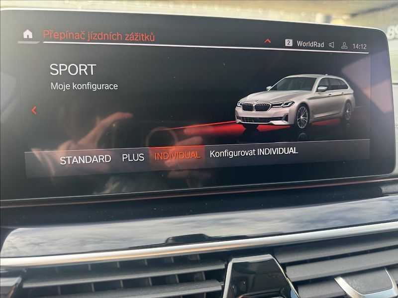 BMW Řada 5 540XD,Luxury line,DPH - fotka 24 z 26
