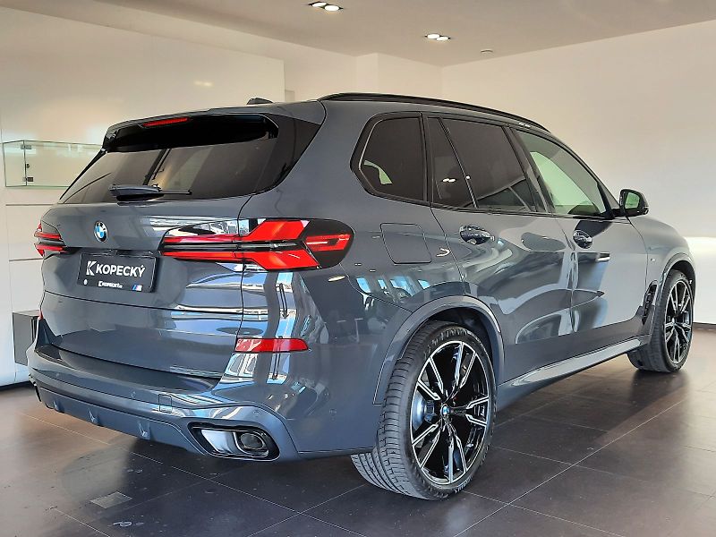 BMW X5 (2026) xDrive 30d M Sport - fotka 6 z 17