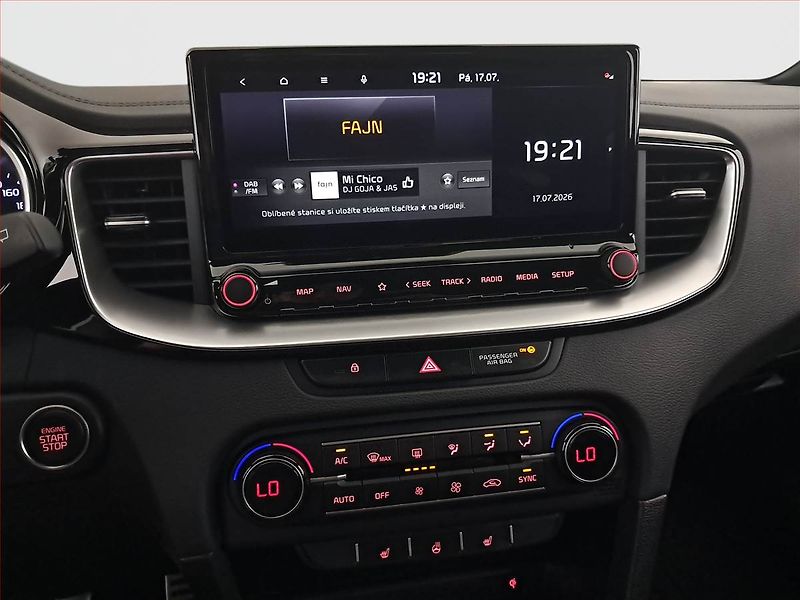 Kia XCeed (2023) GT Line 1.5 T-GDI - fotka 12 z 27