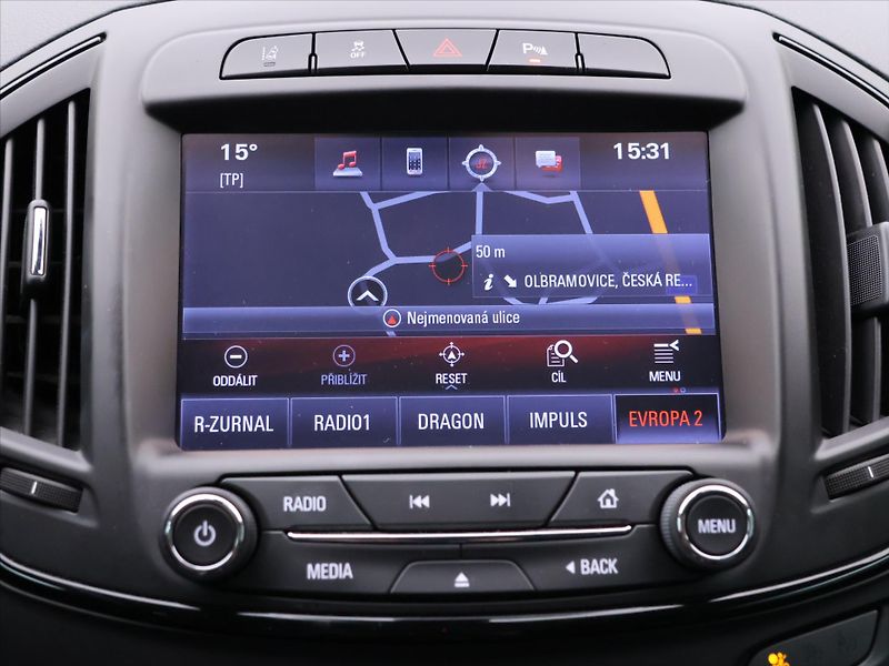 Opel Insignia 2,0 CDTi 125 kW Aut. CZ - fotka 18 z 28