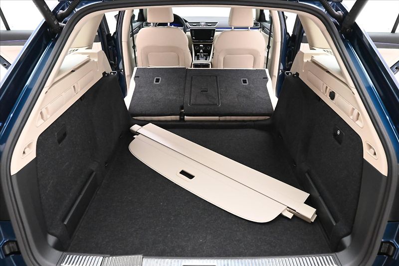 Škoda Superb 2,0 TDI 110kW DSG Style Záruka - fotka 11 z 33