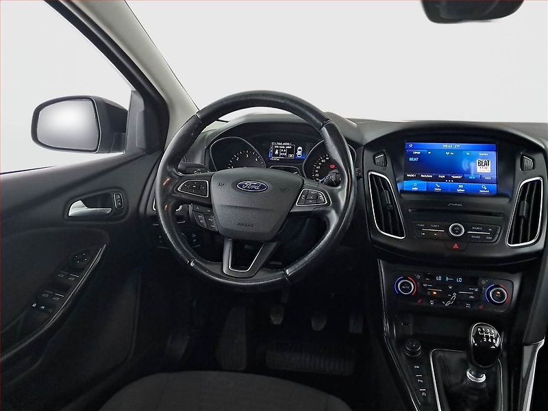 Ford Focus (2016) 2.0 TDCi, ČR,1.maj, Xenony - fotka 7 z 22