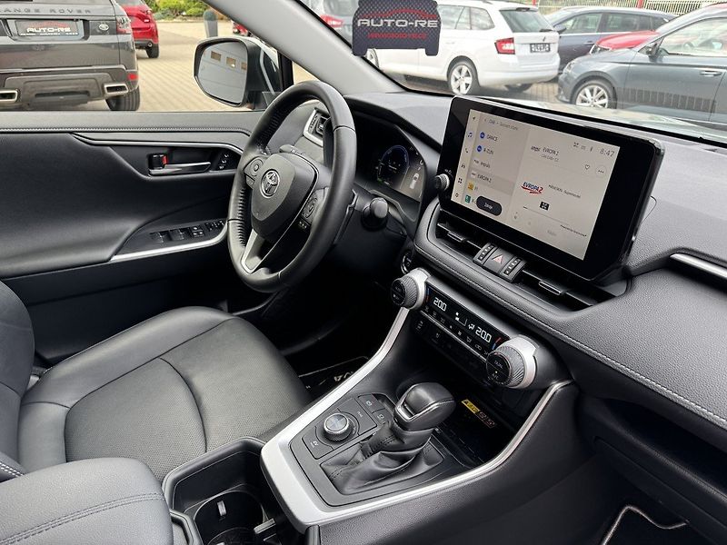 Toyota RAV4 (2023) 2.5HSD 4WD Hybrid Executive - fotka 17 z 49