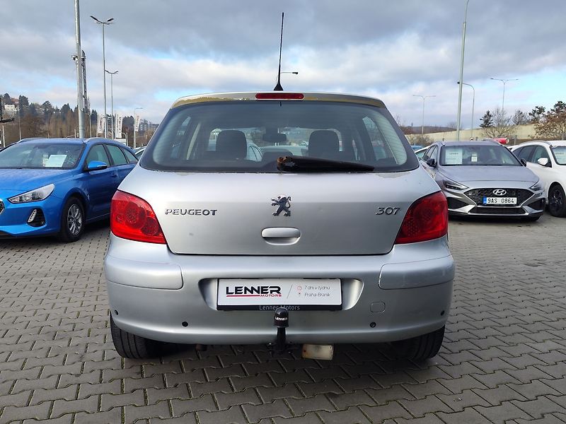 Peugeot 307 1.6i 16V/80kW - fotka 6 z 25