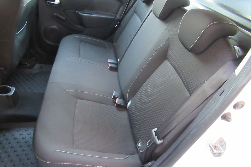Dacia Logan MCV 1.0 SCe KLIMA TAŽNÉ ČR - fotka 15 z 22
