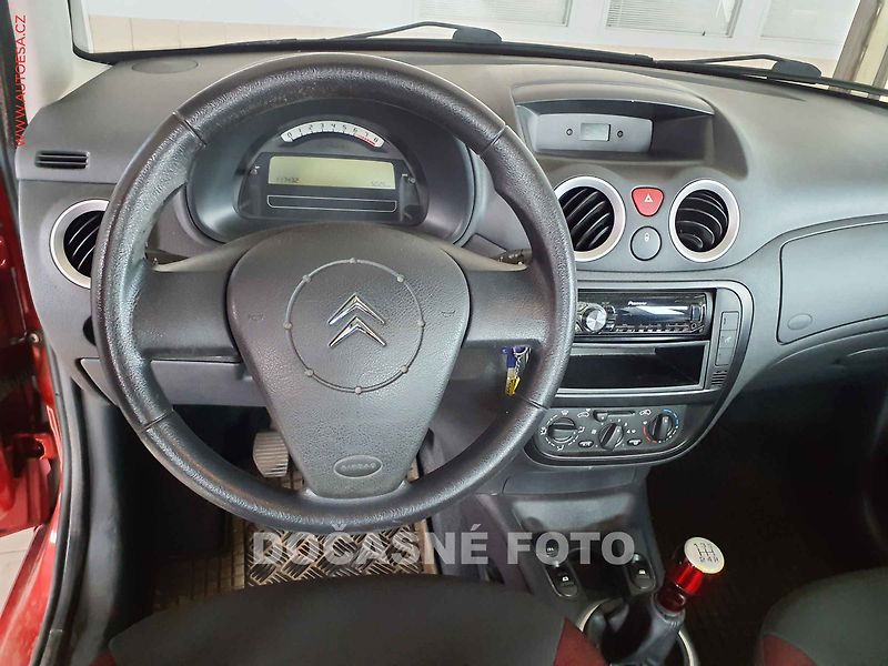 Citroën C3 (2009) 1.4i, 1.maj,ČR, Exclusive, AC - fotka 3 z 3