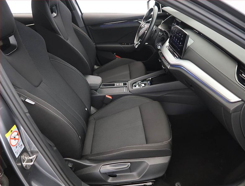 Škoda Octavia (2022) 1.5 TSI, Automat, Serv.kniha - fotka 9 z 29