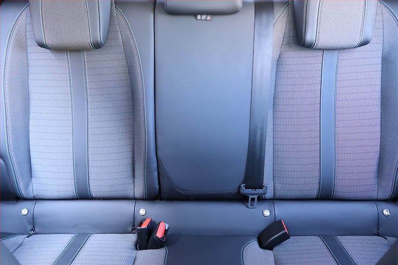 Peugeot 208 (2021) 1.2 PureTech, Automat - fotka 10 z 24