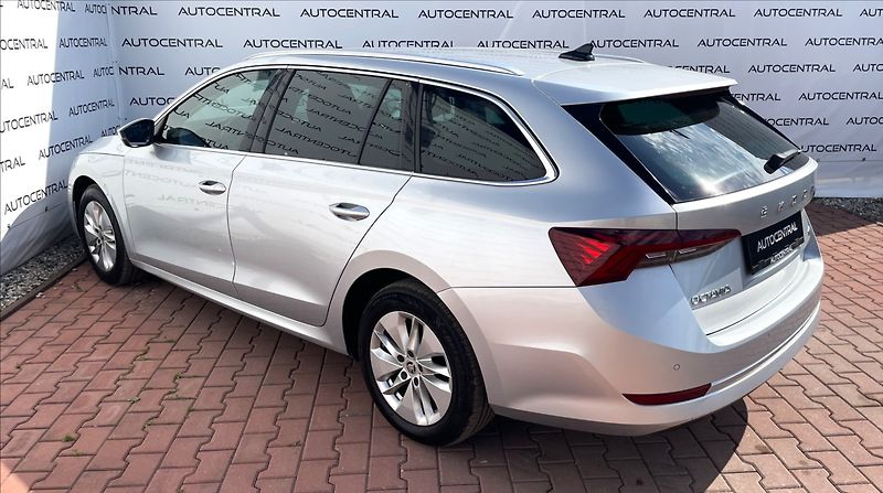 Škoda Octavia 1,0 TSi,81kW,E-Tec, STK 5/28 - fotka 6 z 25