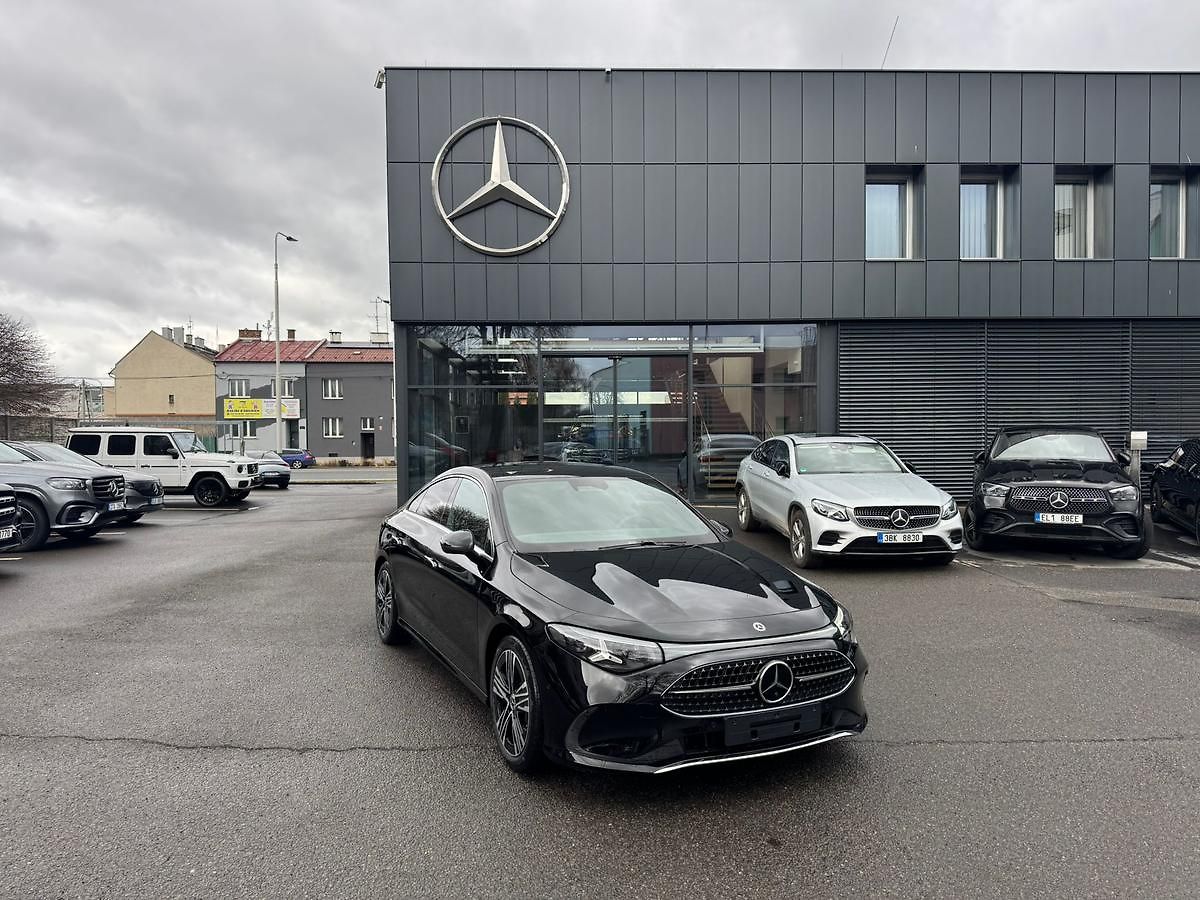 Mercedes-Benz CLA 200