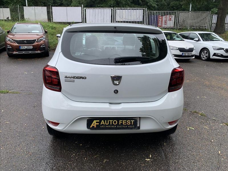 Dacia Sandero 1,0 SCe ČR,KLIMATIZACE - fotka 7 z 17